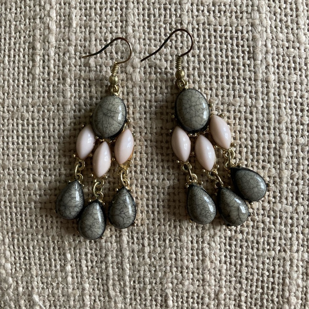 Elegant Gold and Gray Dangle Earrings